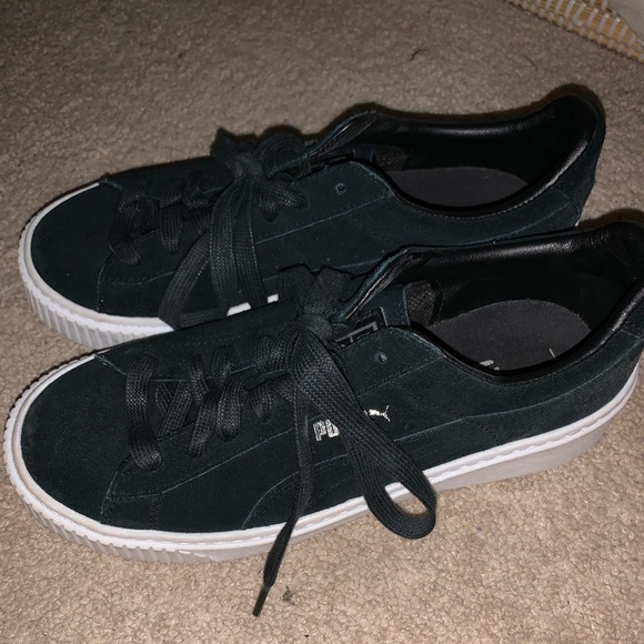 Shoes - Picture 2 of 4